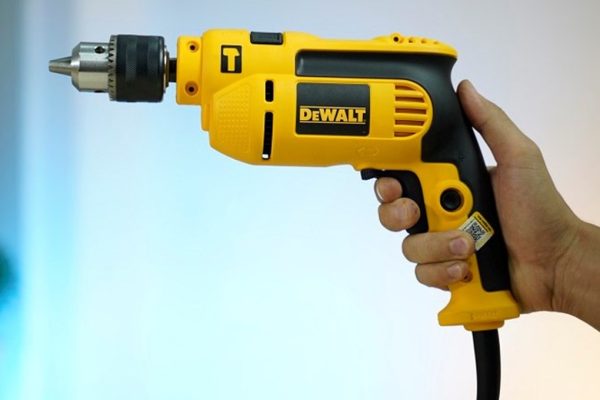 Máy Khoan Dewalt DWD024K