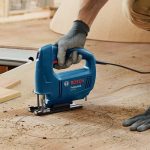 Máy cưa lọng Bosch GST 650