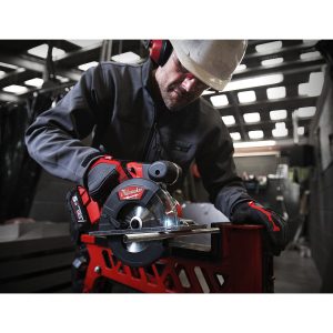 Máy cắt kim loại Milwaukee M18 FMCS-0X