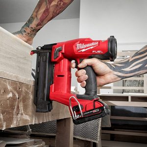 Máy bắn đinh rút Milwaukee M18 FN18GS-0X0 (Thân máy)