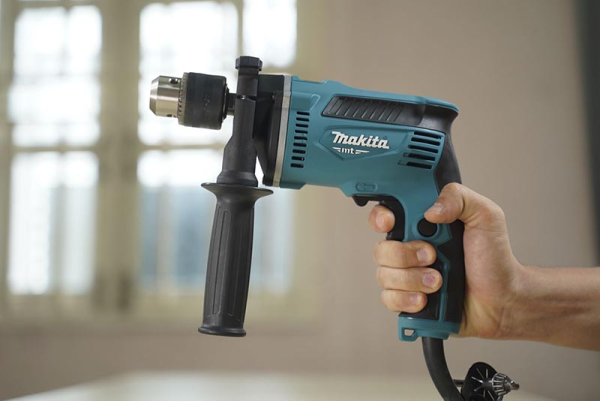 MÁY KHOAN Makita M6200B (13MM)