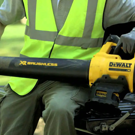 Máy Thổi Pin Dewalt DCM562N  (không kèm pin sạc)