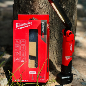 Đèn dạng que Milwaukee REDLITHIUM™